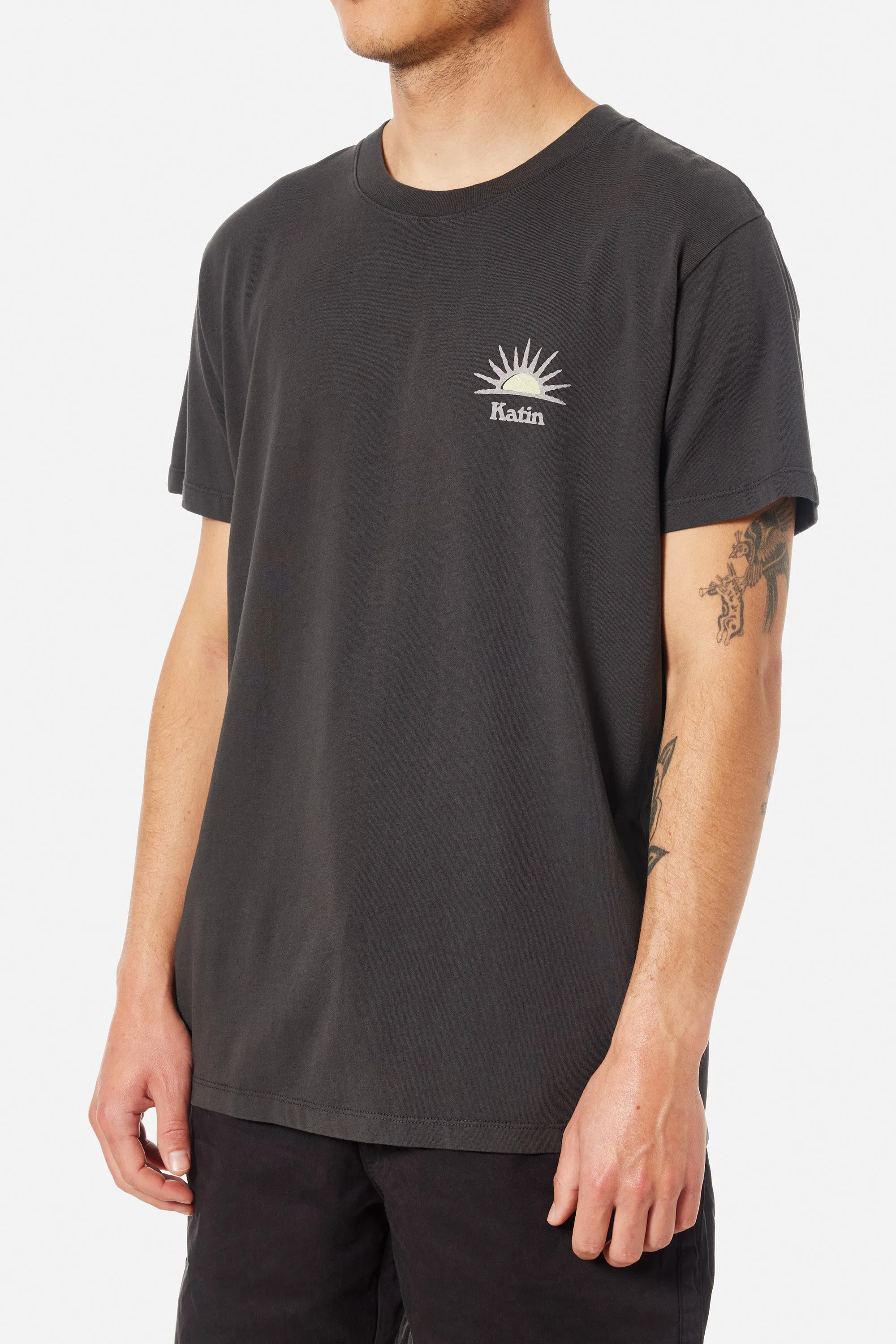 LEVEL TEE