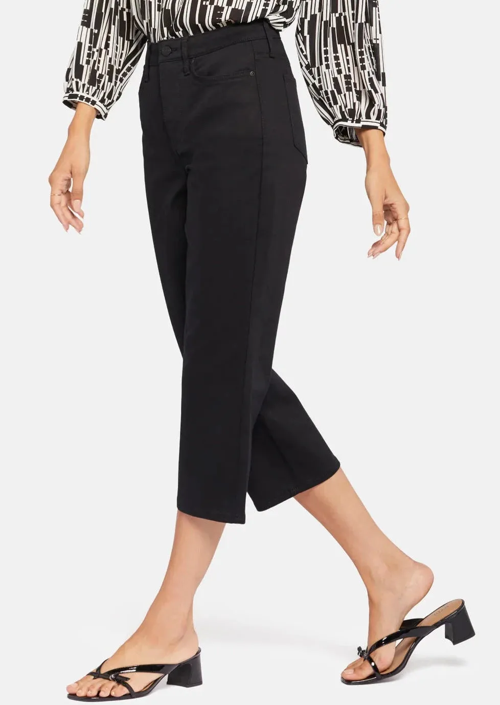 NYDJ -Joni High-Rise Relaxed Capri - Black