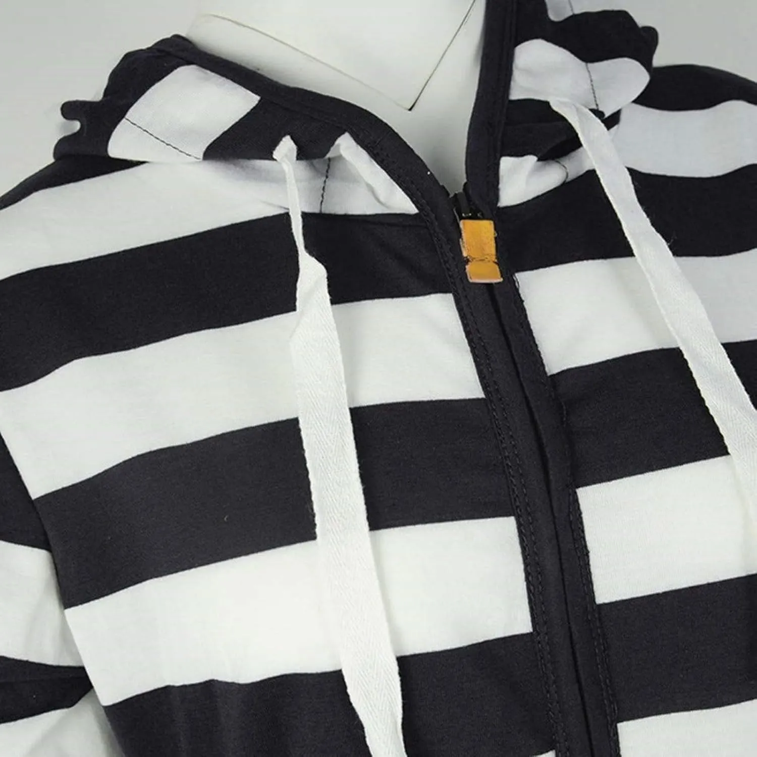 Womens Zip Up Hoodies Casual Oversized Striped Hoodies Sweatshirts Plain Zipper Classic Hooded Jackets with Pockets